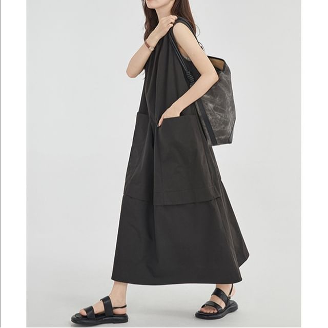 Sleeveless Round Neck Pocket A-Line Plain Panel Dress Maxi
