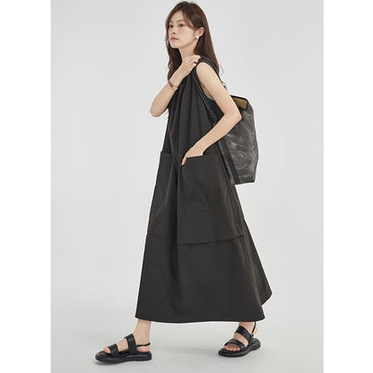 Sleeveless Round Neck Pocket A-Line Plain Panel Dress Maxi