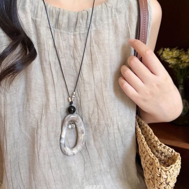 Pendant Necklace Cord Hoop Irregular Resin