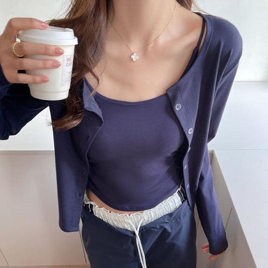 Button-Up Cardigan in Solid Color Style