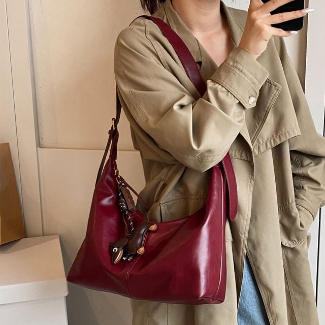 Crossbody Plain With Faux Leather Charm Bag