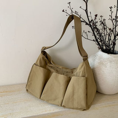 Plain Zip Shoulder Bag