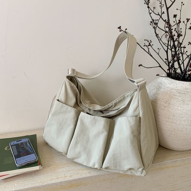 Plain Zip Shoulder Bag