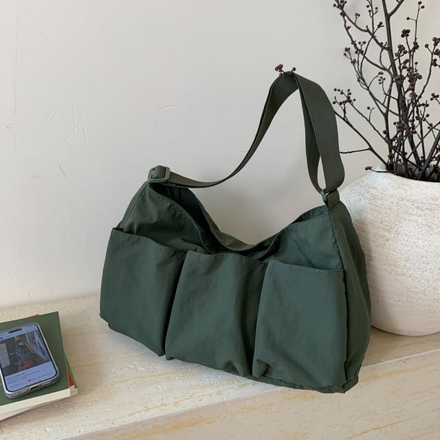 Plain Zip Shoulder Bag