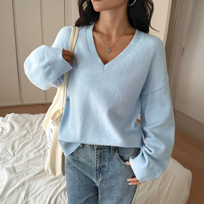 Plain Loose Fit V-Neck Extended Sleeve Knit Tee