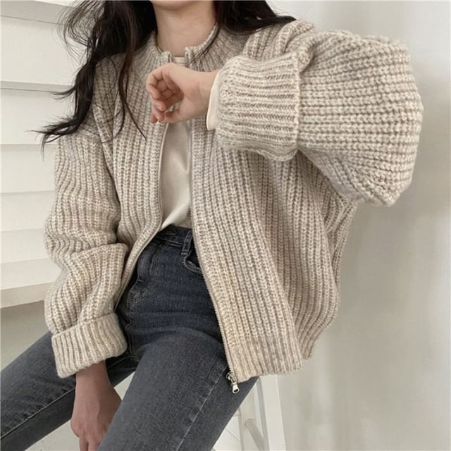 Crew Neck Zip-Up Chunky Knit Cardigan