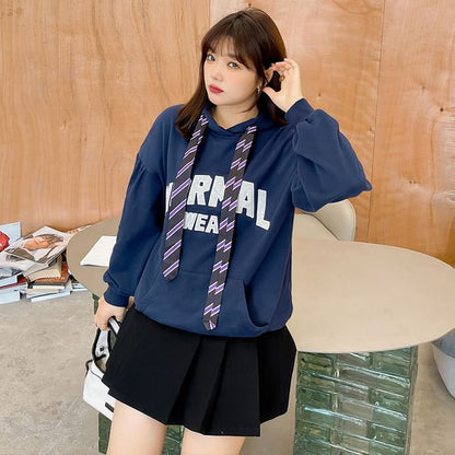 Plus Size Lettering Applique Necktie Hoodie
