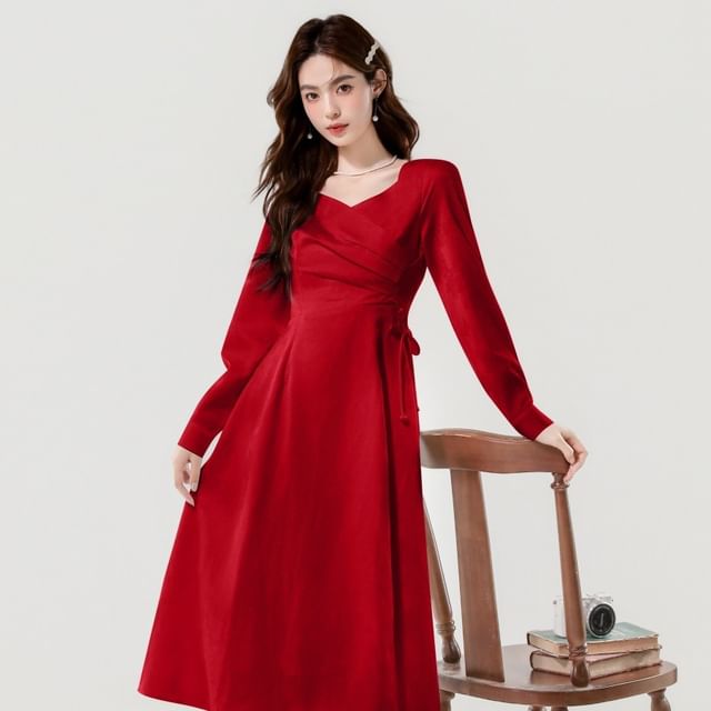 Long-Sleeve V-Neck Plain Ruched Midi A-Line Dress