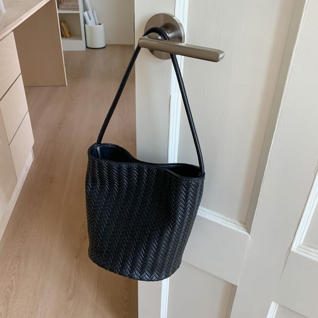 Woven Bucket Shoulder Bag