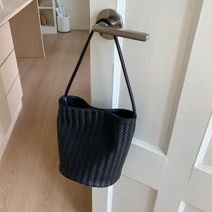Woven Bucket Shoulder Bag