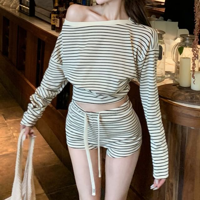 Striped One-Shoulder Long-Sleeve Tee & Drawstring Hot Pants Duo