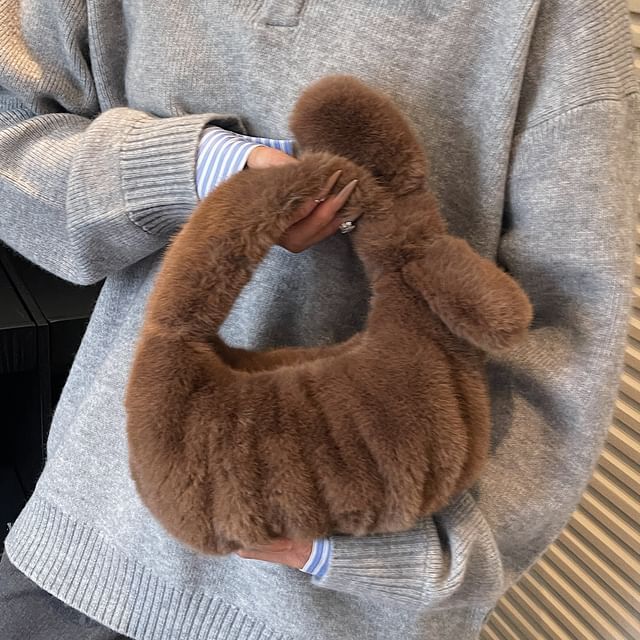 Plain Fluffy Shoulder Bag
