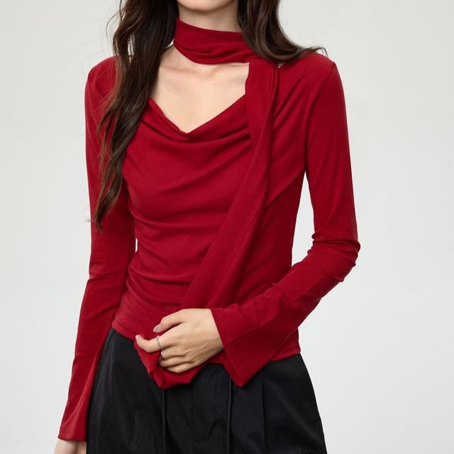Cowl Neck Crop Tee and Skinny Scarf Slim Set
