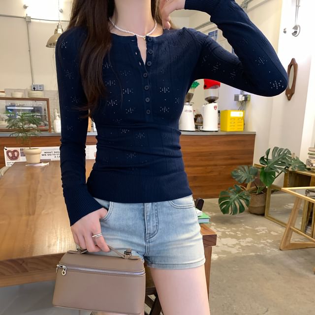 Classic Buttoned Front Long Sleeve Solid Casual Top