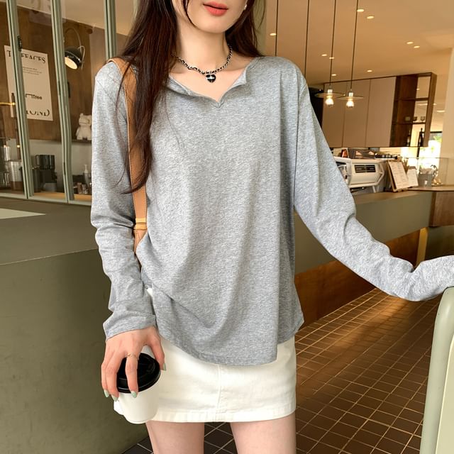 Simple V Neckline Long Sleeve Basic Blouse