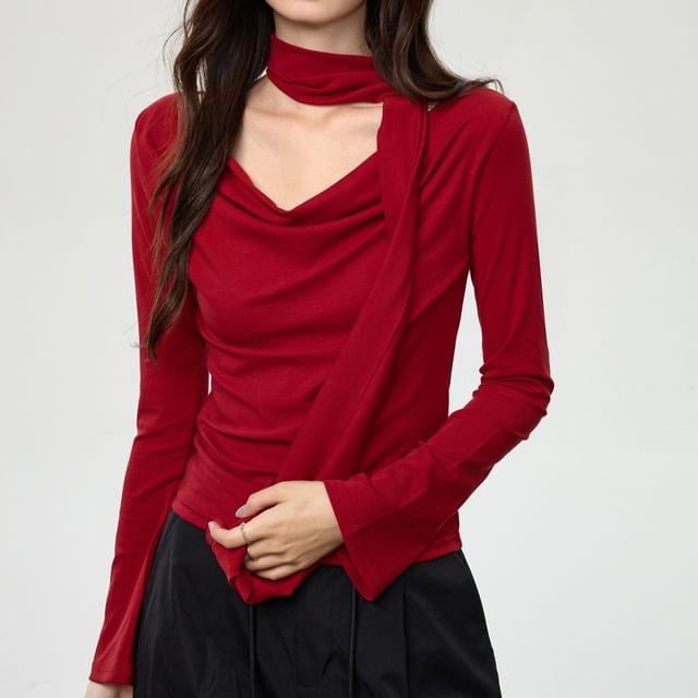 Cowl Neck Crop Tee and Skinny Scarf Slim Set