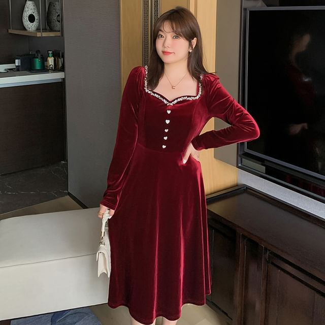Plus Size Long-Sleeve Sweetheart-Neckline Rhinestone Midi A-Line Velvet Dress