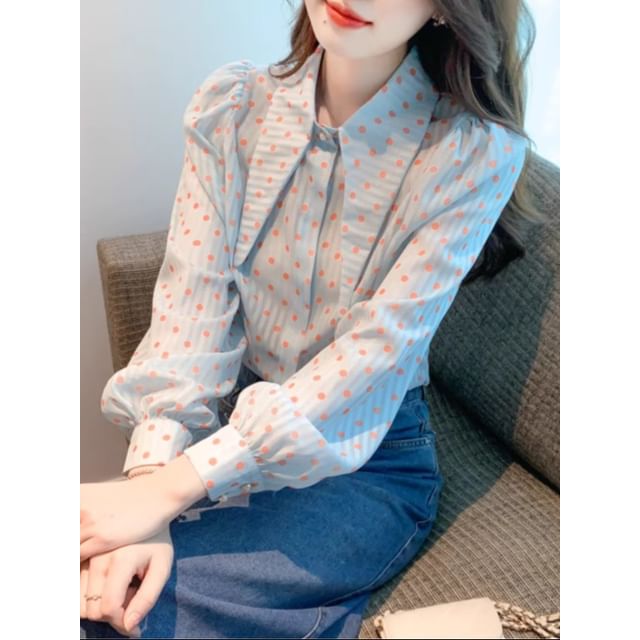 Dotted Button-Up Shirt with Collar and Long Sleeves