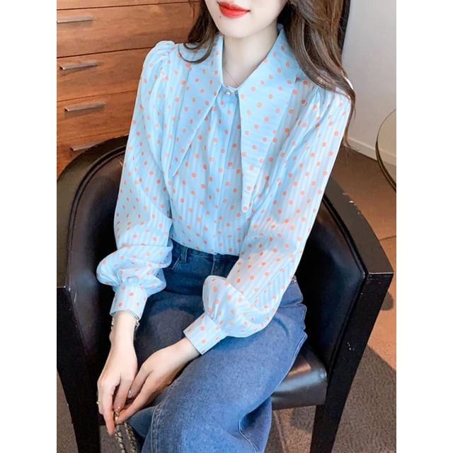 Dotted Button-Up Shirt with Collar and Long Sleeves