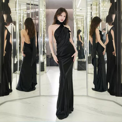 Plain Open Sheath Evening Gown Halter Back