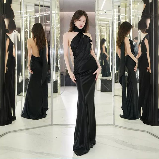 Plain Open Sheath Evening Gown Halter Back