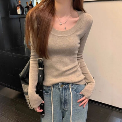 Plain Scoopneck Extended Sleeve Knit Tee