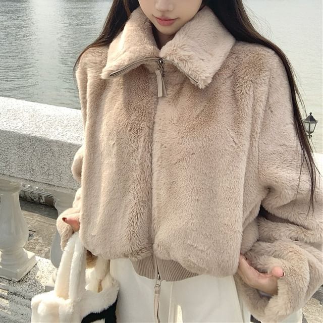 Collared Plain Fluffy Zip Jacket