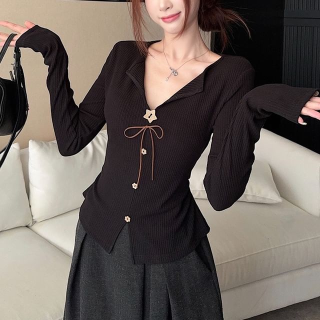 Plain Ribbed V-Neck Extended Sleeve Knit Tee