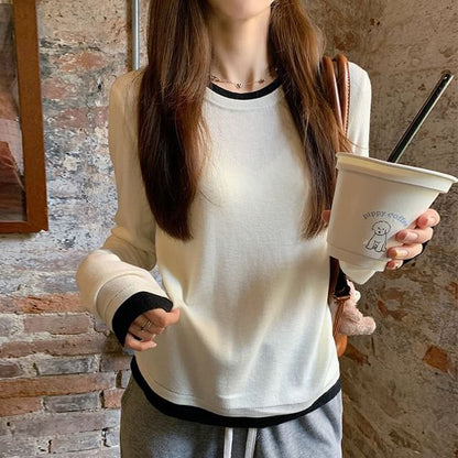 Two-Tone Crewneck Faux Layer Extended Sleeve Tee