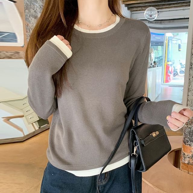 Two-Tone Crewneck Faux Layer Extended Sleeve Tee