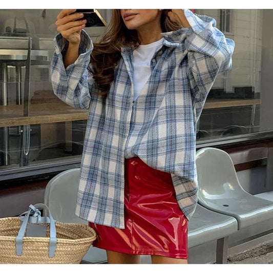 Loose-Fit Plaid Shirt with Long Sleeves