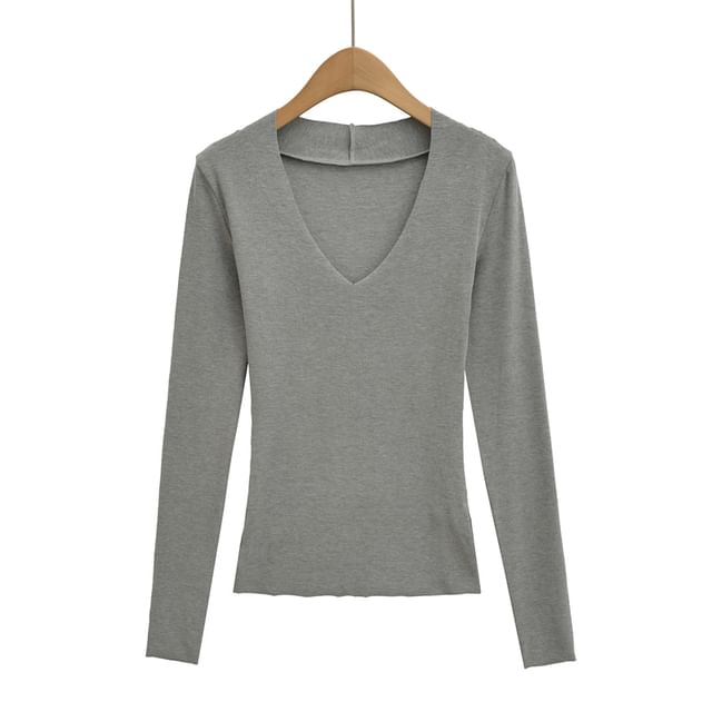 Slim-Fit Tee with V-Cut Neckline and Extended Sleeves