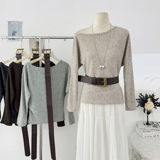 Boat-Neck Loose-Fit Knit Top with Long Sleeves