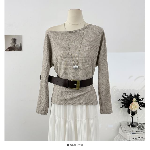 Boat-Neck Loose-Fit Knit Top with Long Sleeves
