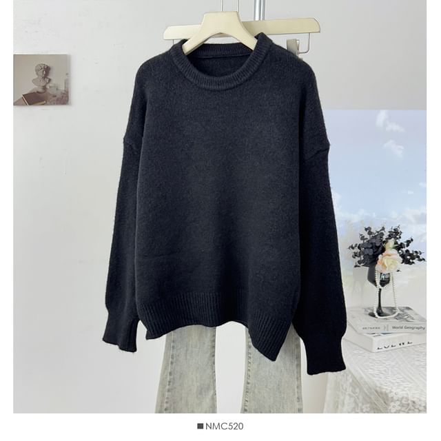 Crew-Neck Loose-Fit Pullover Sweater with Long Sleeves