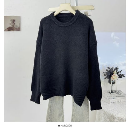 Crew-Neck Loose-Fit Pullover Sweater with Long Sleeves