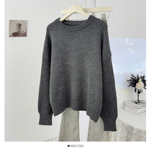Crew-Neck Loose-Fit Pullover Sweater with Long Sleeves