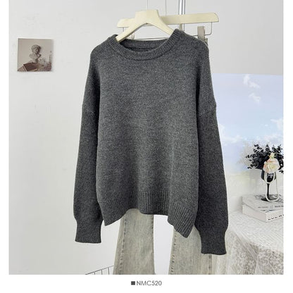 Crew-Neck Loose-Fit Pullover Sweater with Long Sleeves