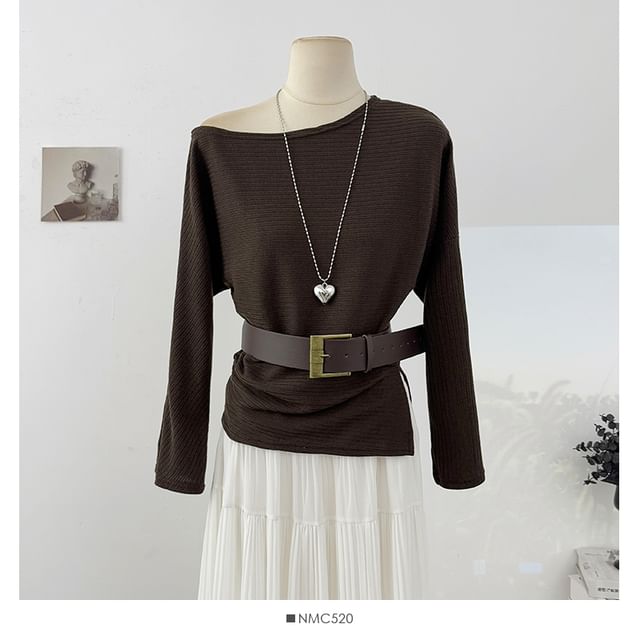 Boat-Neck Loose-Fit Knit Top with Long Sleeves