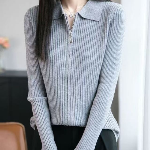 Ribbed Zip Knit Top with Collar and Long Sleeves