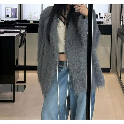 Long Sleeve Plain Faux Fur Coat / V-Neck Contrast-Trim Camisole Top