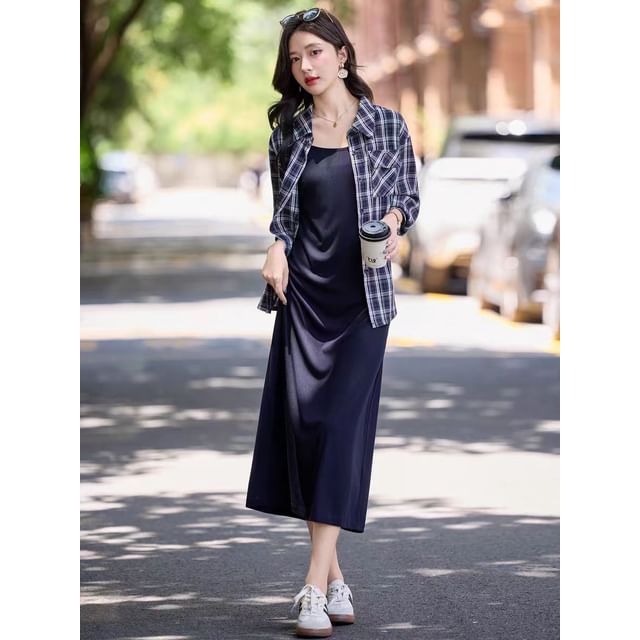 Set: Plaid Shirt with Long Sleeves and Solid Sleeveless Midi Dress