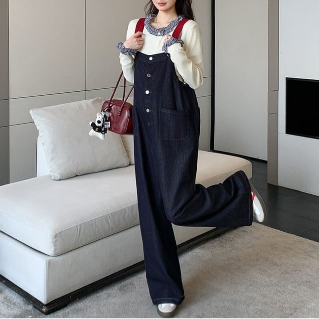 Maternity Set: Ruffled Round-Neck Top with Wide-Leg Jumper Jeans