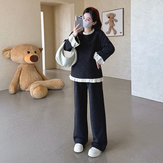 Maternity Set: Ruffled Round-Neck Pullover with Wide-Leg Trousers