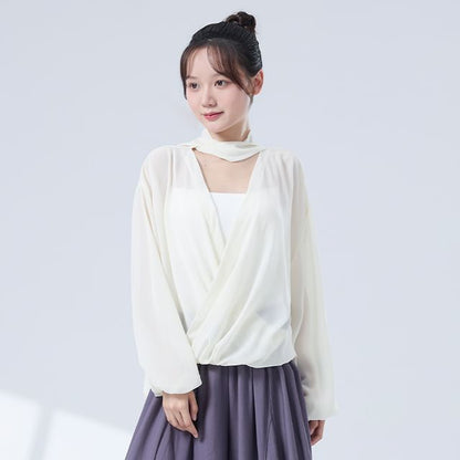 Solid Cropped Tee with V-Neck and Long Sleeves