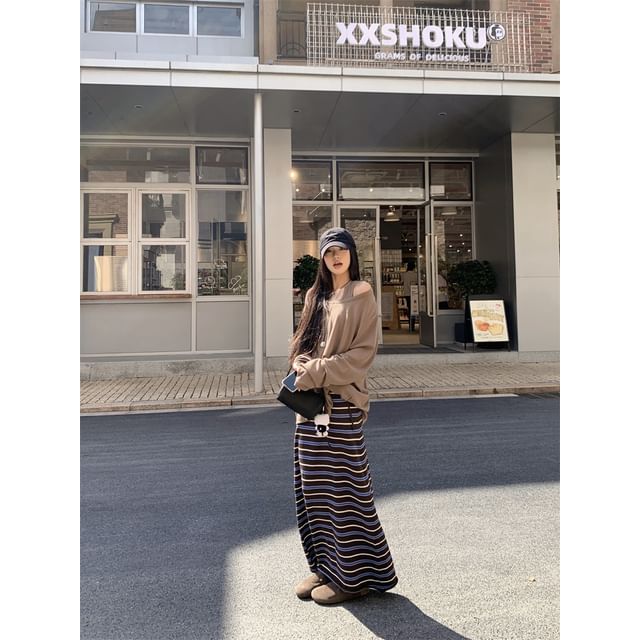 Loose-Fit Long-Sleeve Tee with Striped Maxi Skirt