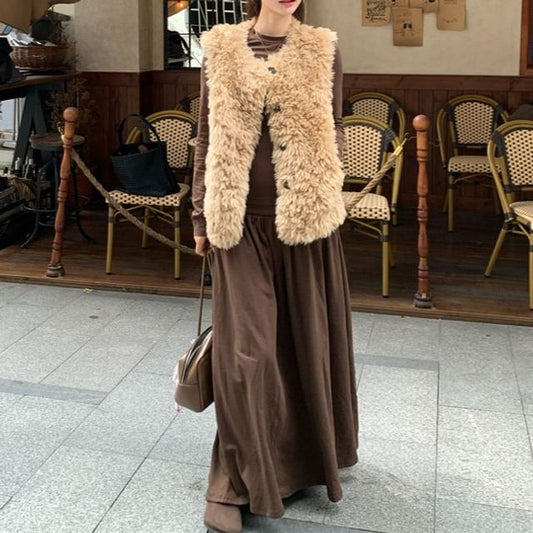 Faux Fur Vest / Long-Sleeve Top / High Rise Maxi A-Line Skirt
