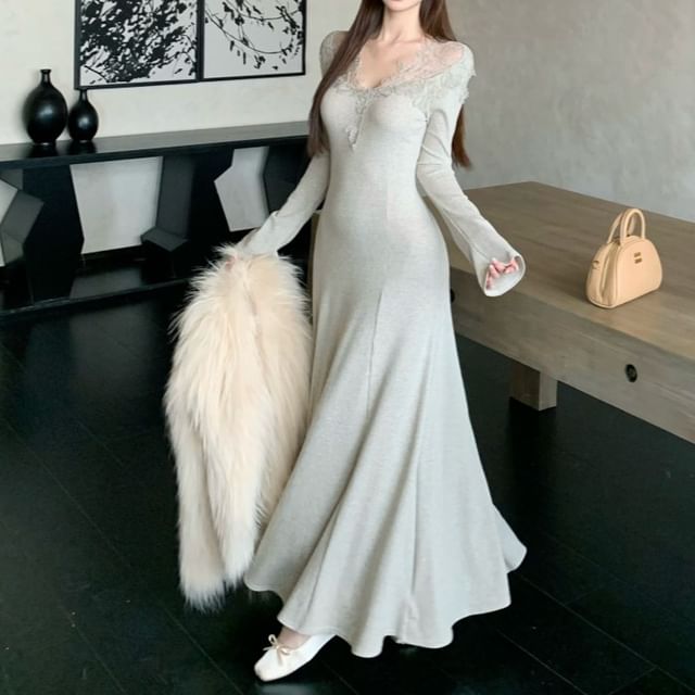 Long-Sleeve V-Neck Plain Lace Panel Maxi A-Line Dress