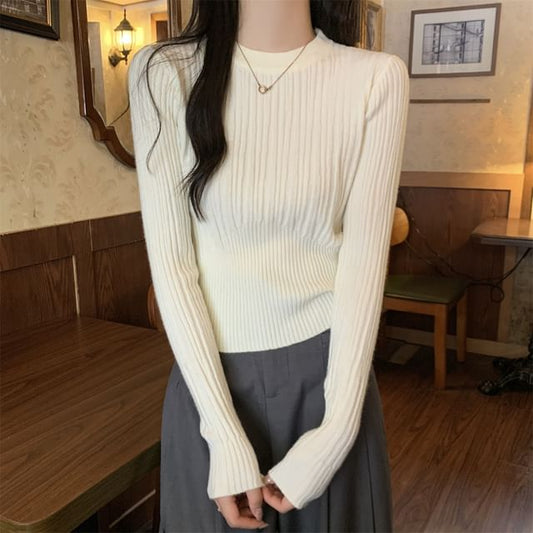 Solid Crew-Neck Cropped Knit Long-Sleeve Sweater