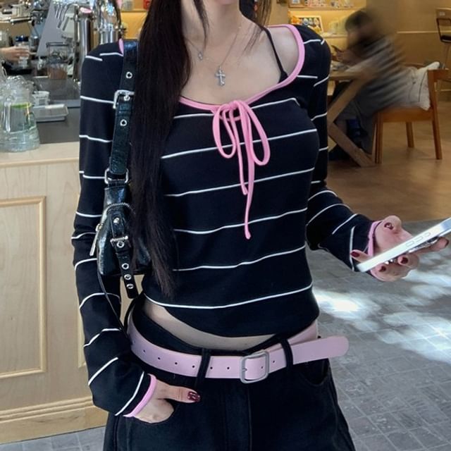 Striped Contrast-Trim Scoop-Neck Cropped Long-Sleeve Tee